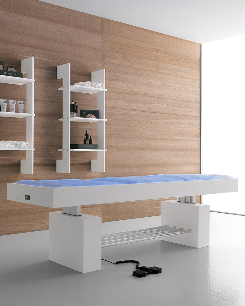 Andromeda - White treatment table - Water mattress with lift